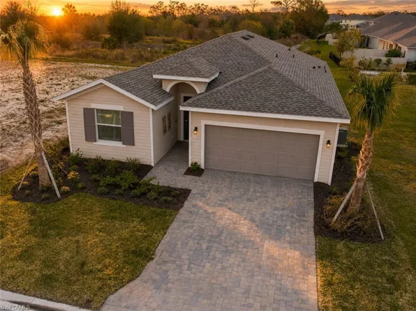 18807 Marlin Kite LN, NORTH FORT MYERS, FL 33917