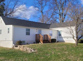 205 S 6th St, Jeffersonville, IN 47130