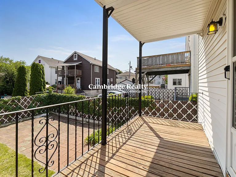 16 Windsor Rd #1T — Photo 9
