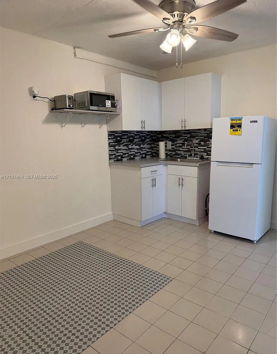 Sunkist Grove — Photo 2