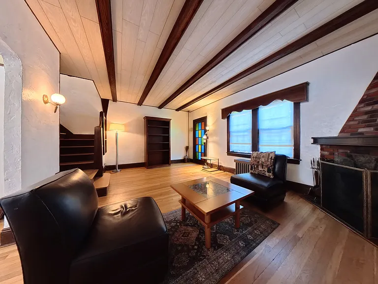 398 Bauer Pl — Photo 3