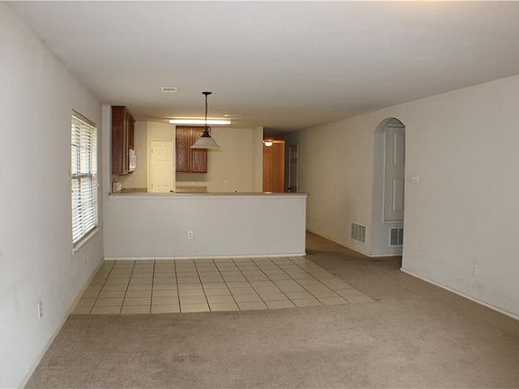 5th image of 9108 Lockhart Dr