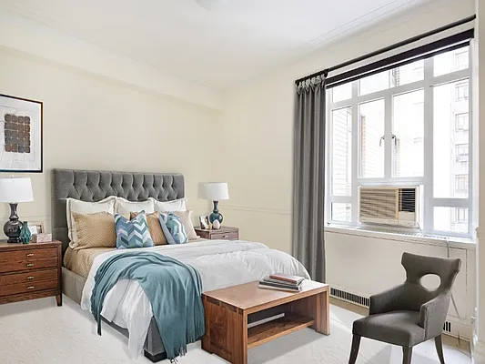 Sold by Sotheby's International Realty | media 6