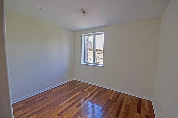 Rented by Level Group | media 20