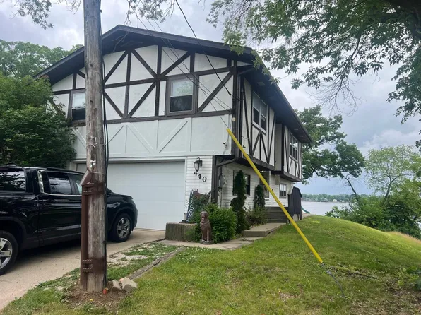 440 E Lake Shore Dr, Round Lake Park, IL 60073