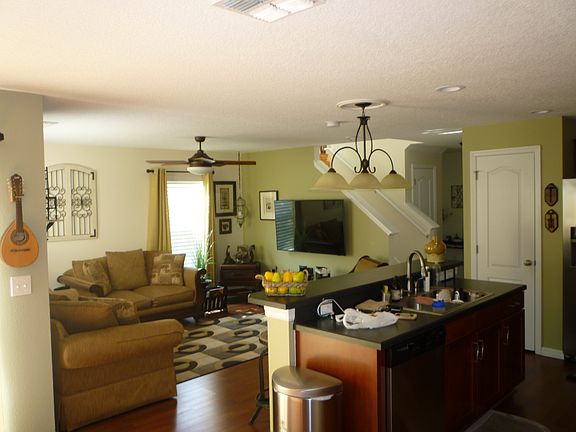 4th image of 13835 Phoenix Dr