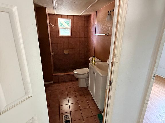 5th image of 2102 Bois Darc Ln