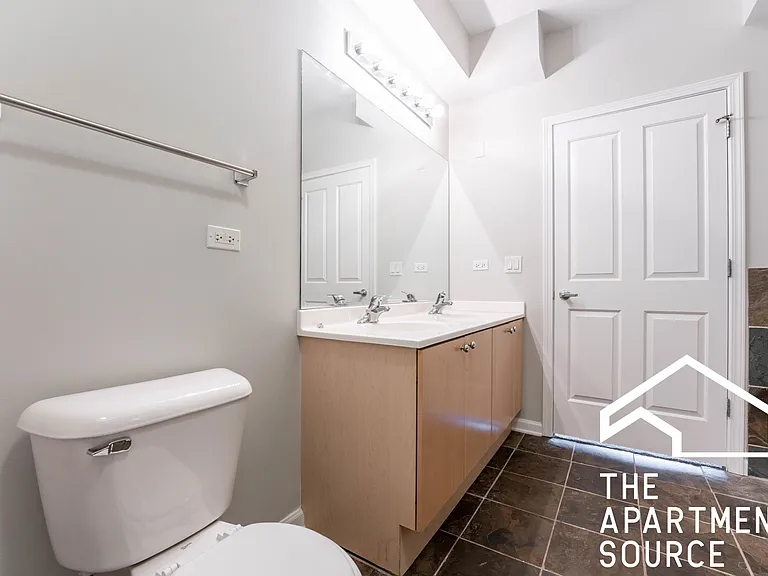 1464 S Michigan Ave #303 — Photo 13