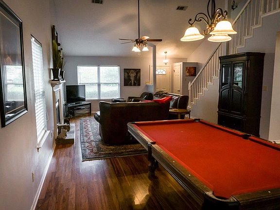 4th image of 8082 Briaroak Dr
