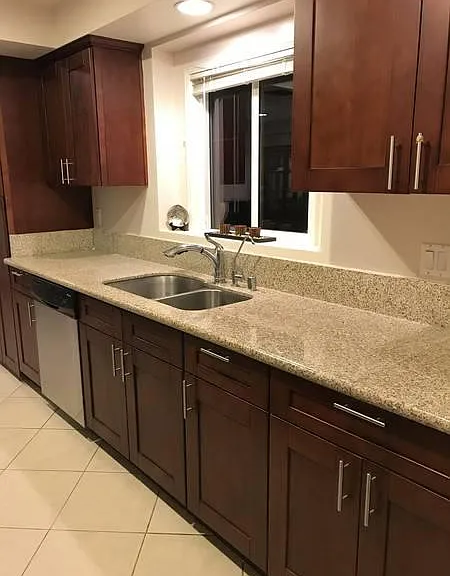 320 E Colorado Blvd — Photo 5