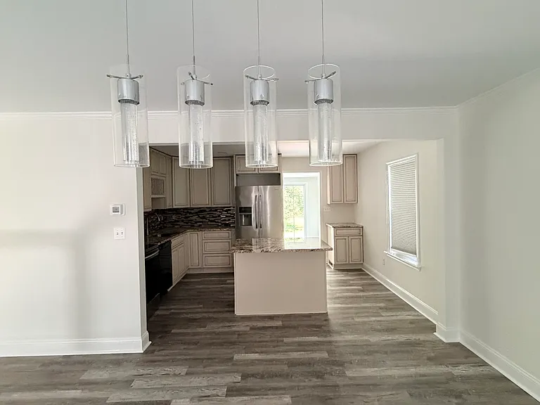 116 Vegas Dr — Photo 3