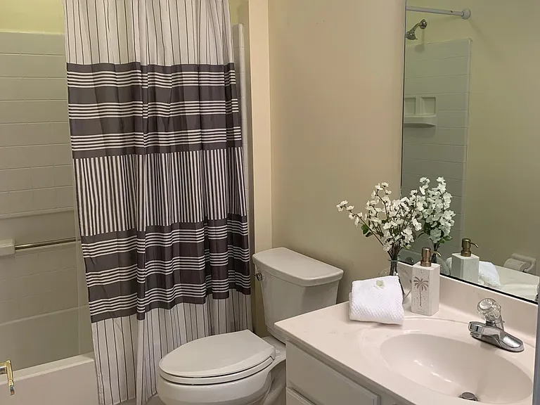 2nd Bathroom