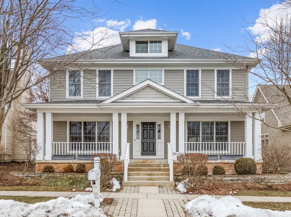 39W306 Armstrong Ln, Geneva, IL 60134