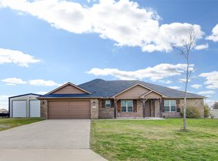 189 Hillcrest Ln, Decatur, TX 76234