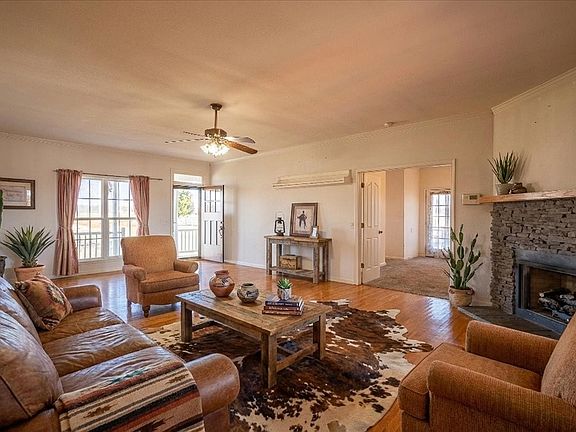 5th image of 158 Big Springs Rd