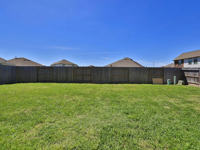 12332 Derby Royal Dr — Photo 37