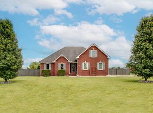 1050 Stratus Dr, Murfreesboro, TN 37127