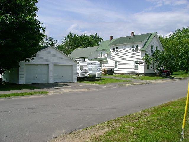 2 Family Hone and 2 Car Garage