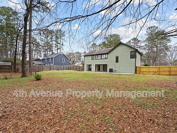 3rd image of 500 Padens Chase Ct