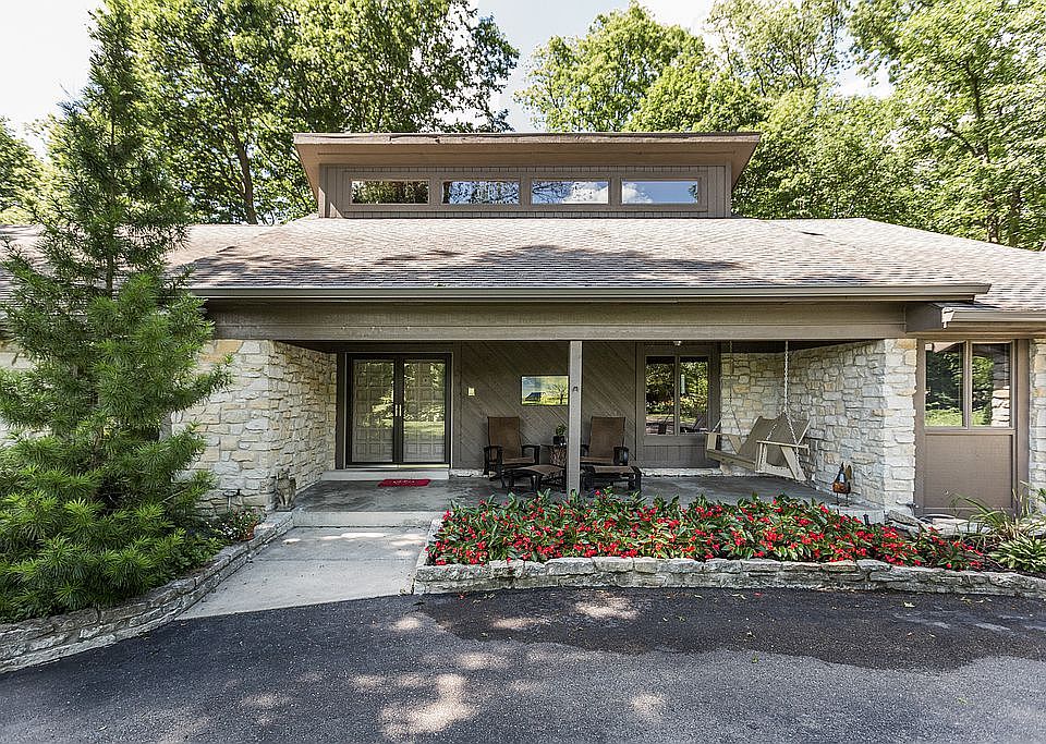 55 Blackstone Pl, Zionsville, IN 46077 Zillow