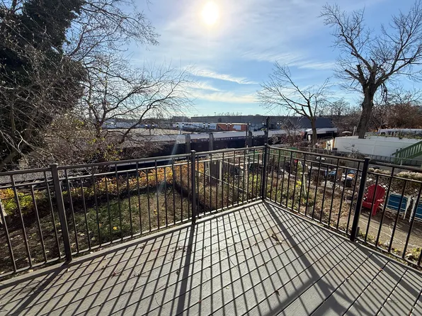 388 Princeton Avenue image 7 of 29