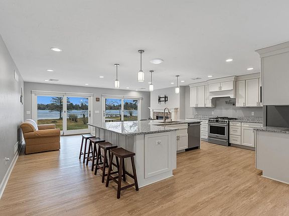 4th image of W379S4806 West Pretty Lake ROAD