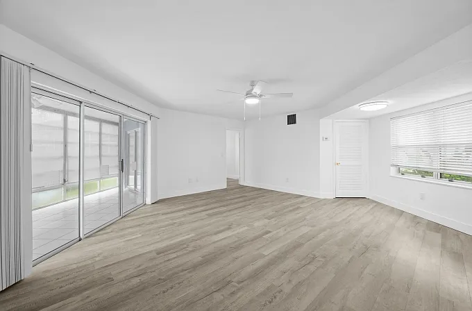 3236 SE Aster Ln — Photo 2