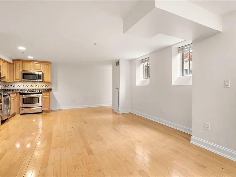 20 Chapel St #309B — Photo 10