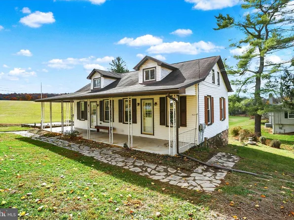 100 Roseglen Rd, Duncannon, PA 17020