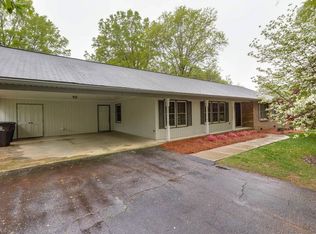 1218 Mardele Ln, Winston Salem, NC 27105