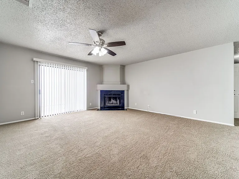 7359 Corian Park Dr — Photo 6