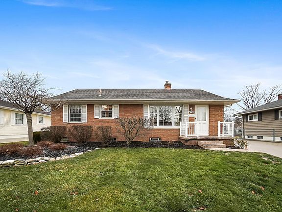 3rd image of 3890 Evans Dr
