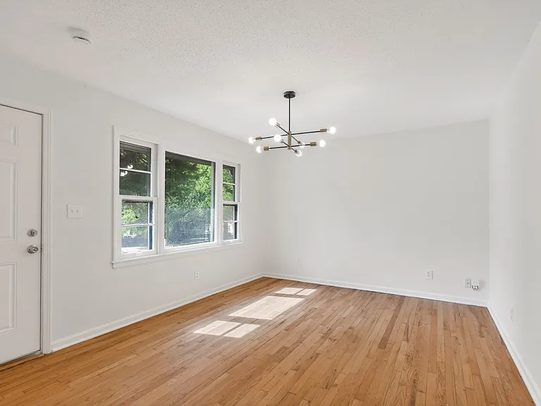6041 Walrond Ave — Photo 10