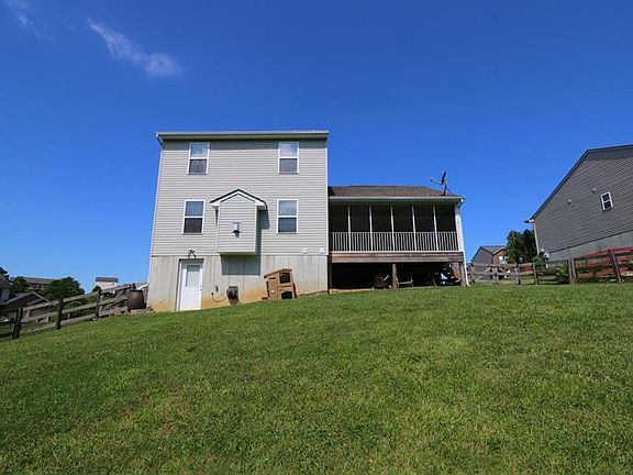 2nd image of 10355 Petersburg Ct