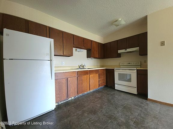4th image of 401 6th St NW