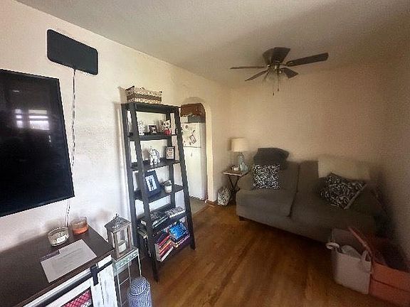 3rd image of 6157 Childers Rd
