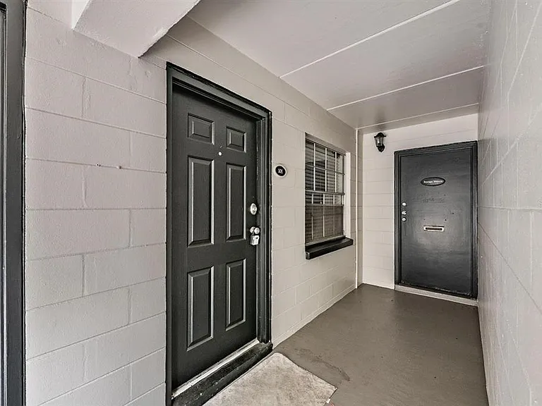 120 S Church Ave #101 — Photo 18