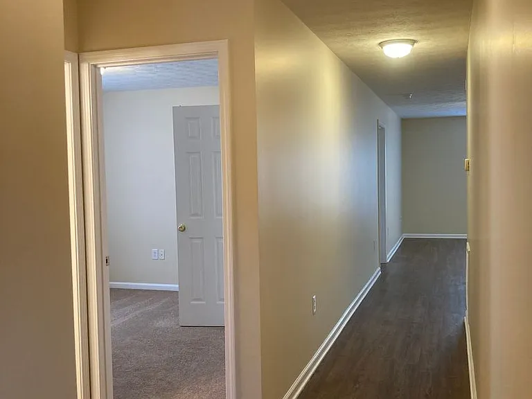 109 Kestrel Ct — Photo 4