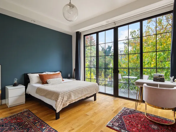 1324 Jefferson Avenue image 5 of 14