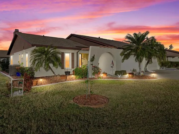 508 Foxwood Blvd, Englewood, FL 34223