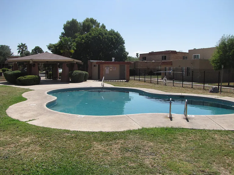 6533 E Calle La Paz #D — Photo 13