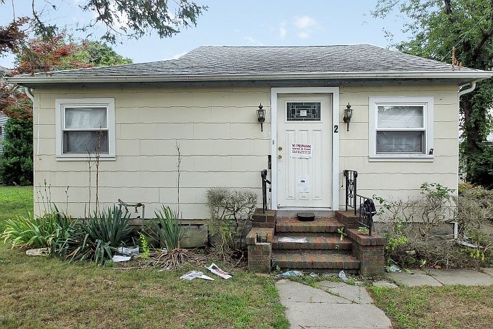 1st image of 2 Hudson St E