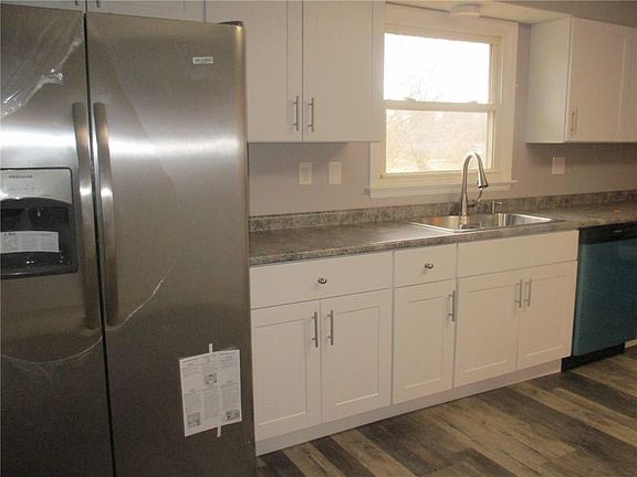 3rd image of 2326 W Glenwood Dr