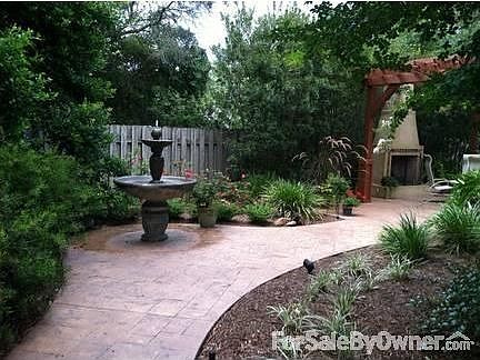 Fountain area - looking from gate