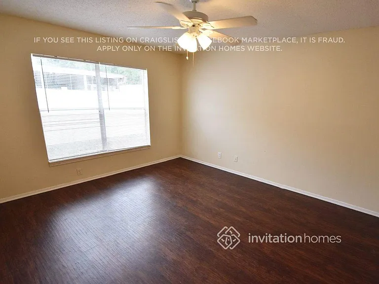 7341 Crooked Lake Cir — Photo 4