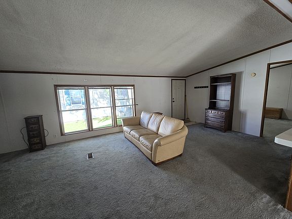5th image of 855 SW Jefferson #10