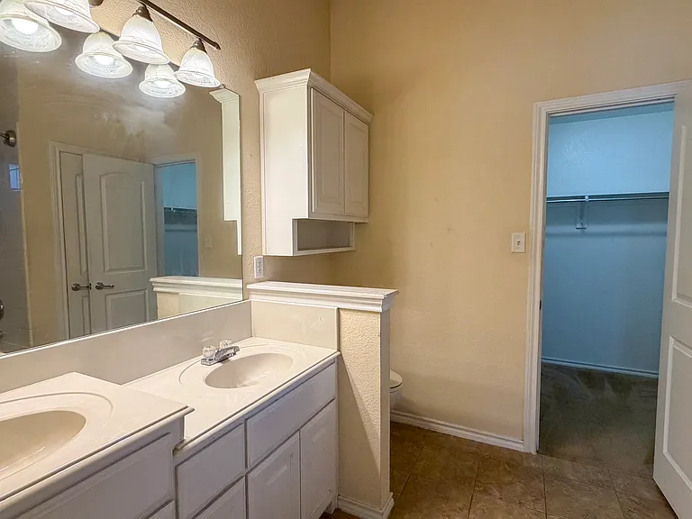 2151 Oakridge Dr — Photo 18