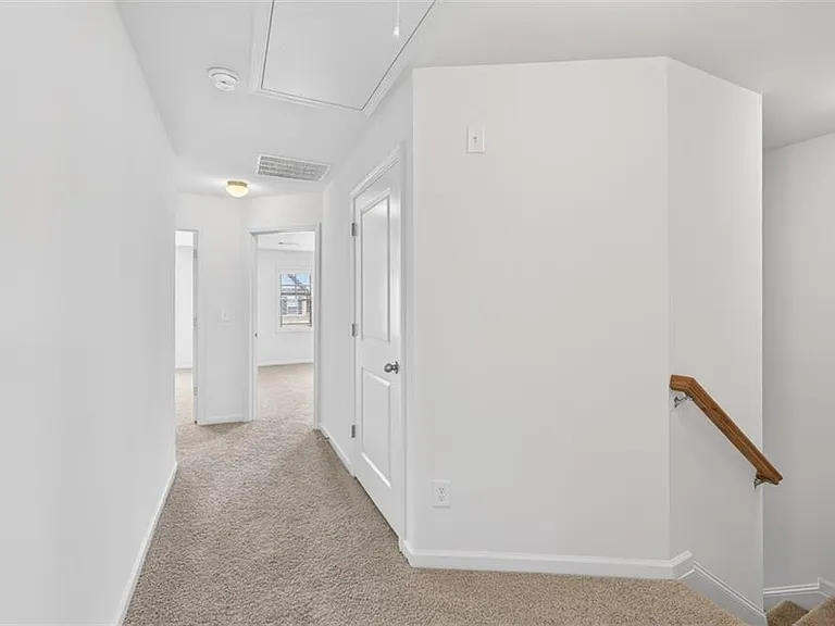 5524 Garens Way — Photo 17