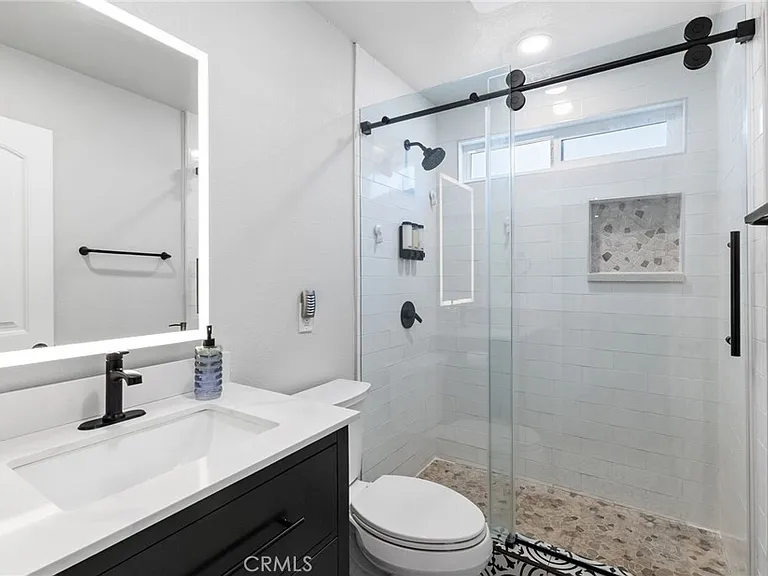 531 Santa Barbara Ave — Photo 15