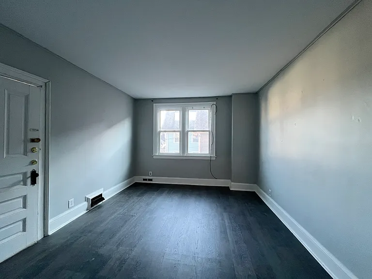 43 Norwood Ave #5 — Photo 3